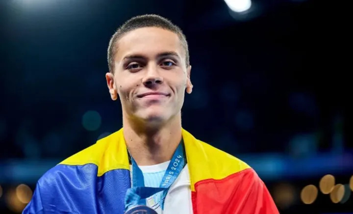 David Popovici scrie istorie la Paris: aur la 100 și 200 m liber